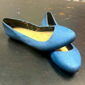 Basic Editions shoes